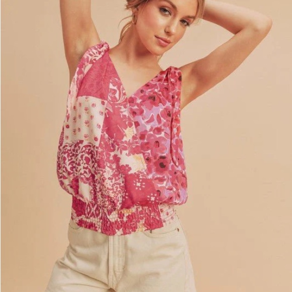 AEMI + CO SMOCKED HEM PRINTED SURPLICE Floral Pink tank